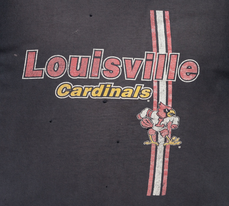 80S Louisville Cardinals T Shirt, Vintage Distressed College Football Graphic Shirt Sweatshirt Hoodie Full Size - Image 2