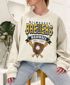 Milwaukee Baseball Crewneck Sweatshirt, Vintage Milwaukee Baseball Shirt, Milwaukee Fan Shirt