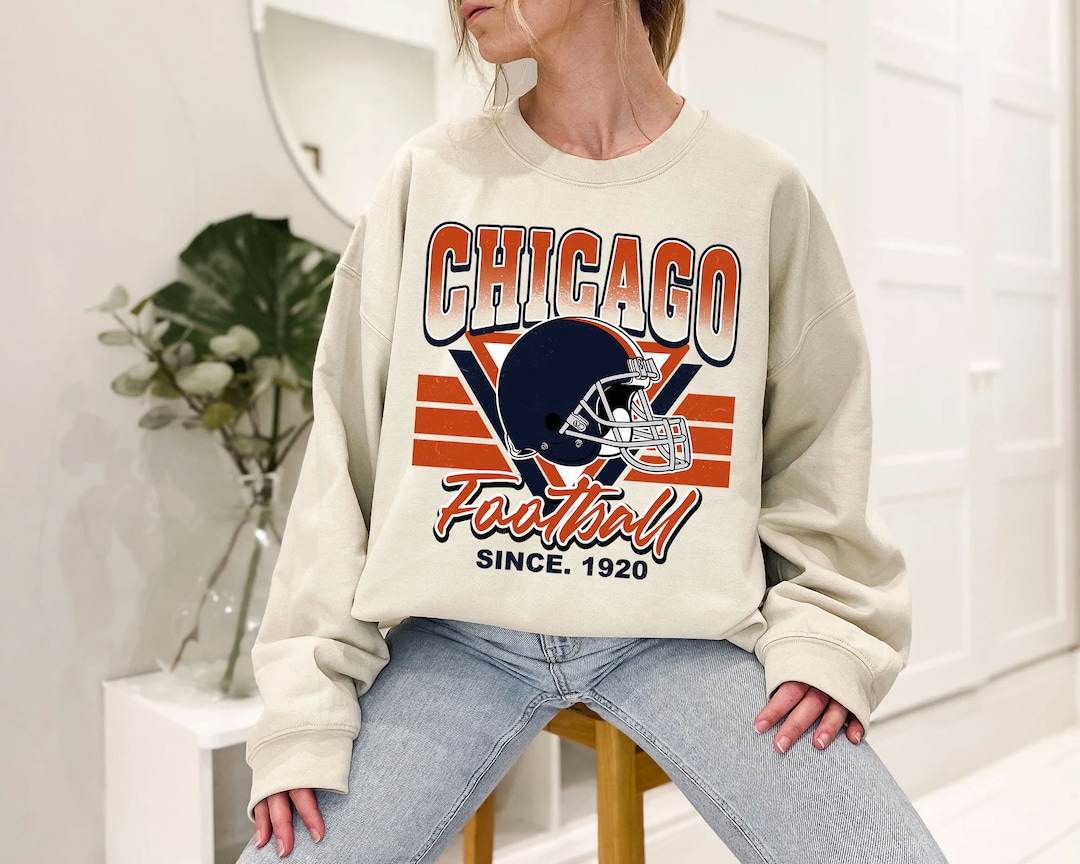 Retro Chicago Football Crewneck Sweatshirt Hoodie Shirt for NFL Fans