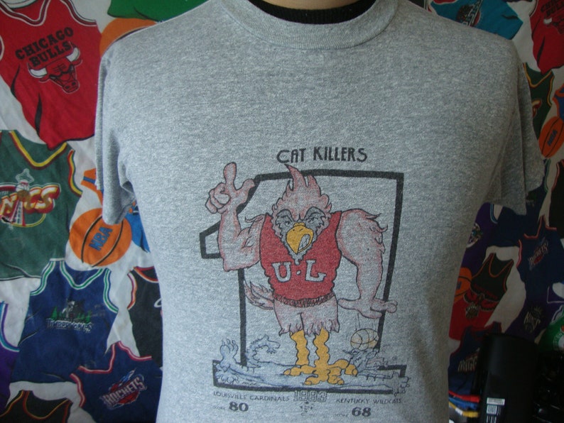 Vintage 80'S Louisville Cardinals Vs Kentucky Wildcats 1983 Ncaa Basketball Shirt Sweatshirt Hoodie Full Size