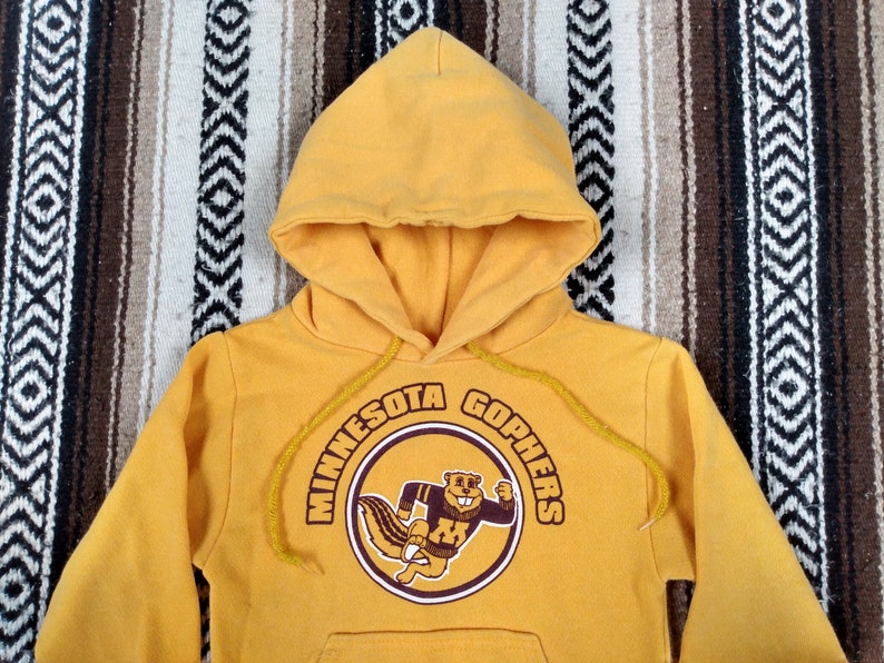Vintage 80S Minnesota Golden Gophers Sweatshirt Sportswear Pullover Alumni Gear 1980S College Fan Wear University - Image 2