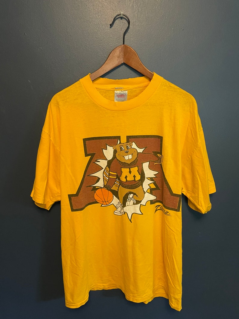 Vintage 90’S University Of Minnesota Zubaz Barn Stormers Goldy Gopher Basketball T Shirt - Image 2