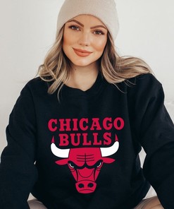 Vintage 90s Chicago Bulls Logo Sweatshirt, Basketball Shirt, Unisex Shirt Sweater Hoodie Gifts for NBA Fans