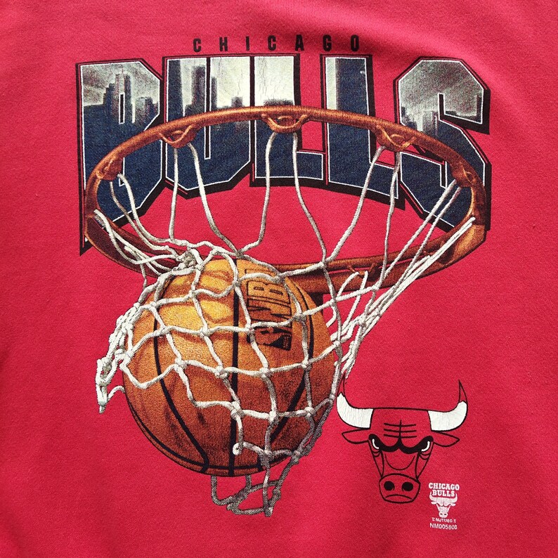 Vintage 90s Distressed NBA Chicago Bulls Sweatshirt Hoodie Shirt Gifts for NBA Fans - Image 2