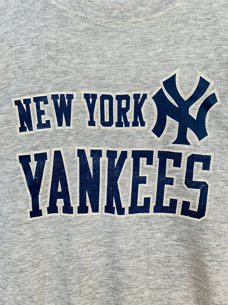 Vintage 90s Hanes New York Yankees Big Logo Unisex Sweatshirt Hoodie Shirt - Image 2