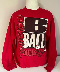 Vintage Chicago Bulls NBA Basketball 1990s Crewneck Unisex Sweatshirt Hoodie Shirt