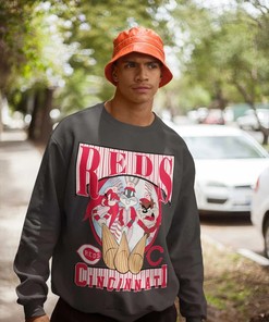 Vintage MLB Cincinnati Reds Looney Tunes Shirt, Cincinnati Reds Shirt, MLB World Series Shirt, Unisex Shirt Sweatshirt