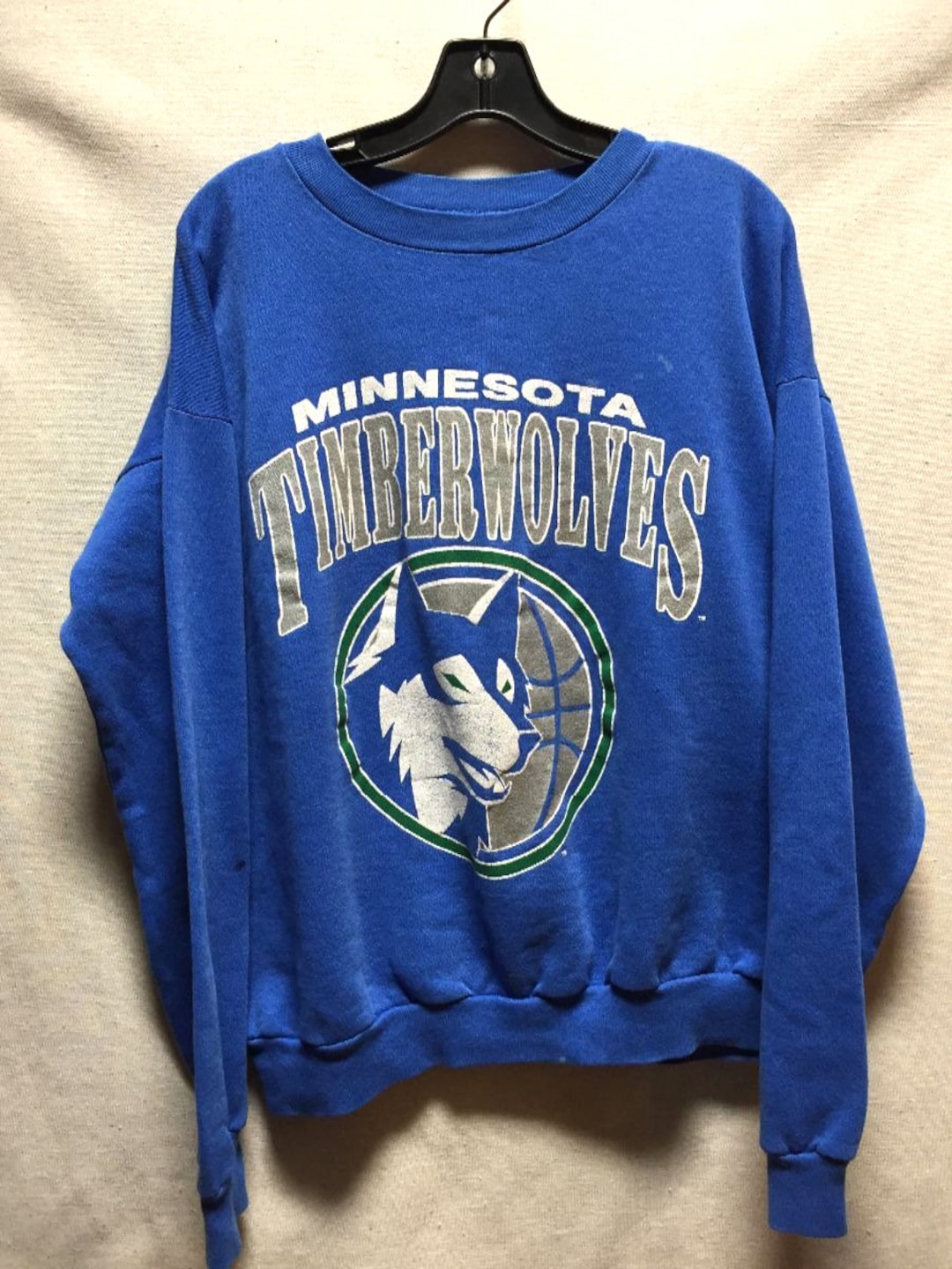 Vintage Minnesota Timberwolves Logo Sweatshirt Shirt Hoodie Gifts for NBA Fans