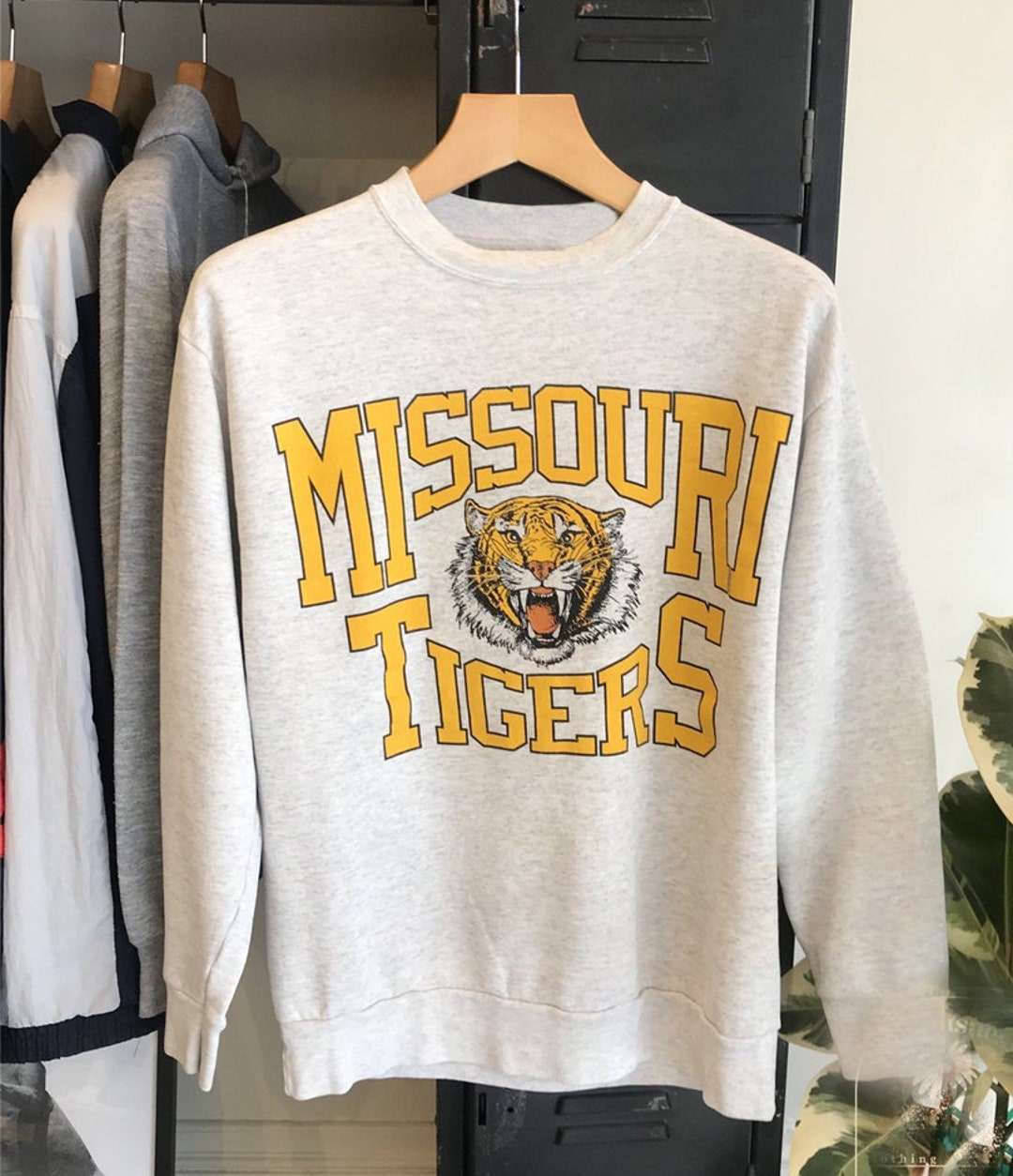 Vintage Missouri Tigers Logo Sweatshirt, University of Missouri Shirt, NCAA Shirt, Football- Basketball Tee