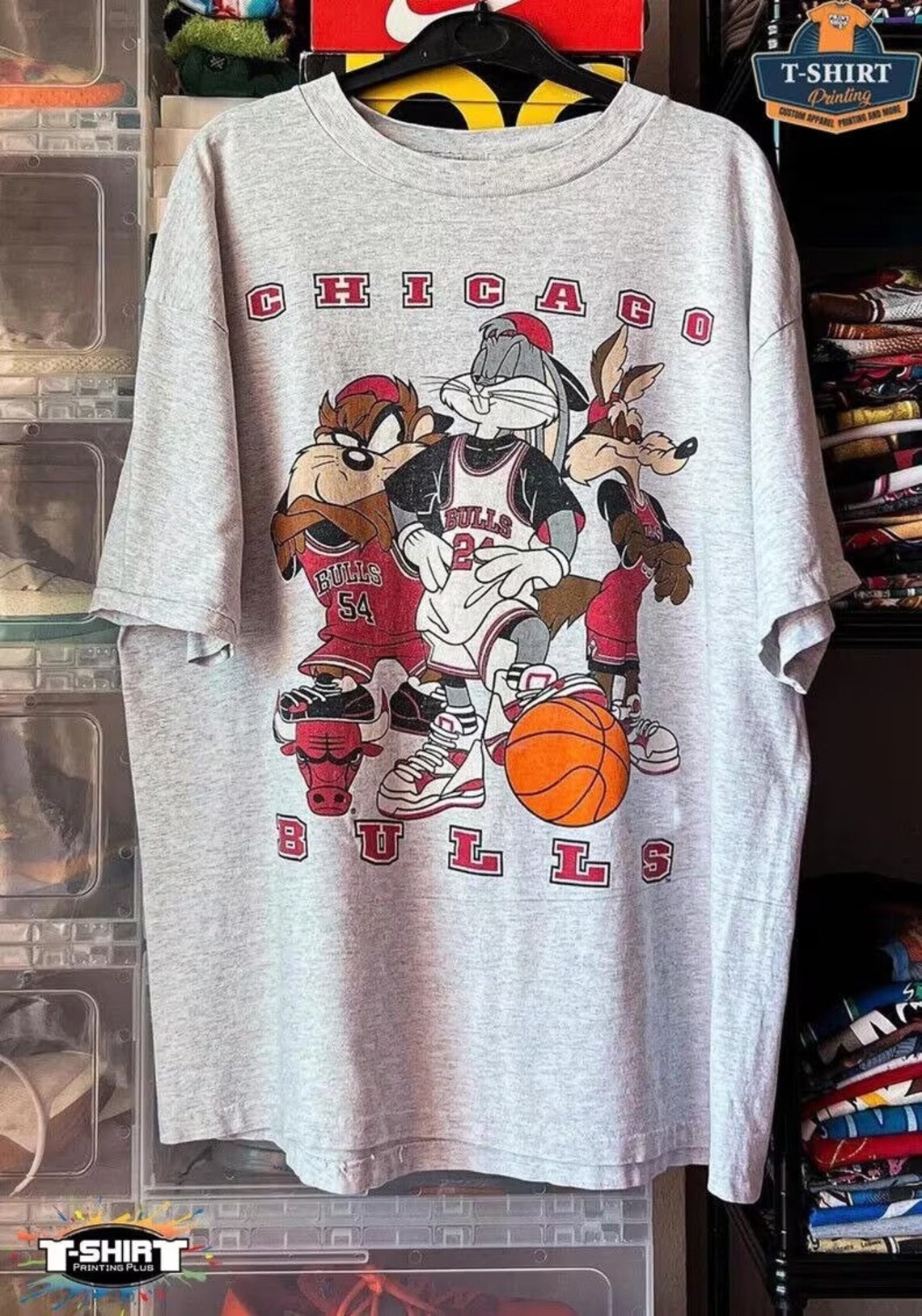 Vintage NBA Chicago Bulls Looney Tunes Chicago Bulls Shirt, Chicago Basketball, Basketball Tee Sweatshirt Hoodie