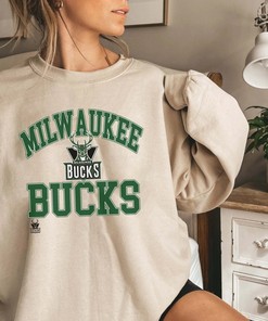 Vintage NBA Milwaukee Bucks Logo Sweatshirt, NBA Basketball Shirt, 2022–23 Basketball, Unisex Shirt Sweater Hoodie Gifts for Fans