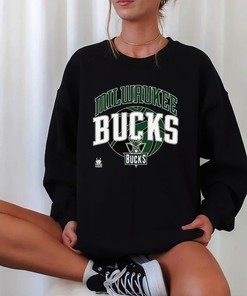 Vintage NBA Milwaukee Bucks Logo Sweatshirt, NBA Basketball Shirt, 2022–23 Basketball Unisex T-shirt Sweater Hoodie Gifts for NBA Fans