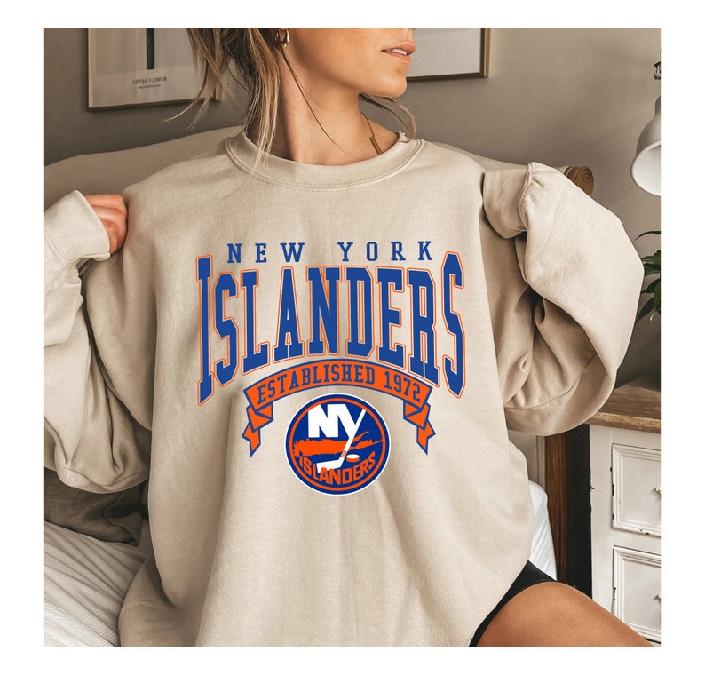 Vintage NHL New York Islanders Logo Sweatshirt, Ice Hockey Shirt, Hockey Fan, National Hockey League, Unisex Shirt Sweater Hoodie Gifts for Fans - Image 3