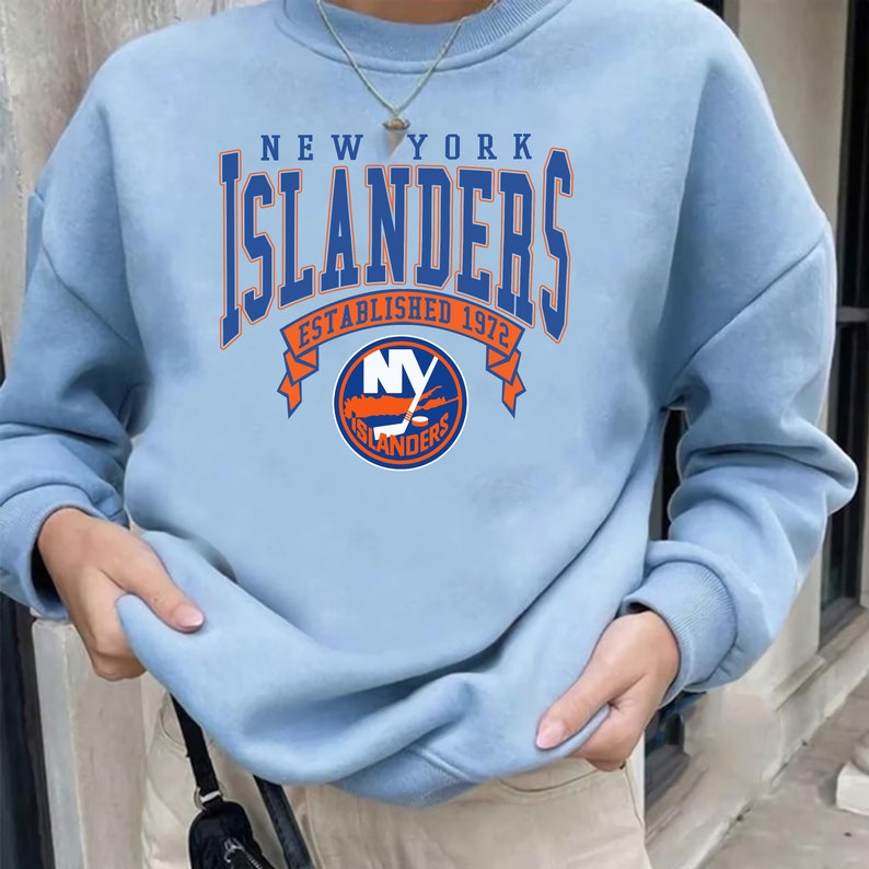 Vintage NHL New York Islanders Logo Sweatshirt, Ice Hockey Shirt, Hockey Fan, National Hockey League, Unisex Shirt Sweater Hoodie Gifts for Fans - Image 4