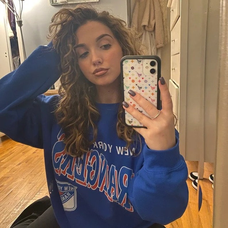 Vintage NHL New York Rangers Logo Sweatshirt, Hockey Shirt, College, Unisex Shirt Sweater Hoodie - Image 2