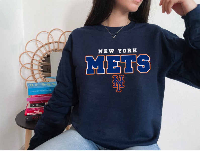 Vintage New York Mets Logo Sweatshirt, MLB Baseball Shirt, Baseball Champions 2022-23 Shirt, Unisex Shirt Sweater Hoodie Gifts for Fans - Image 2
