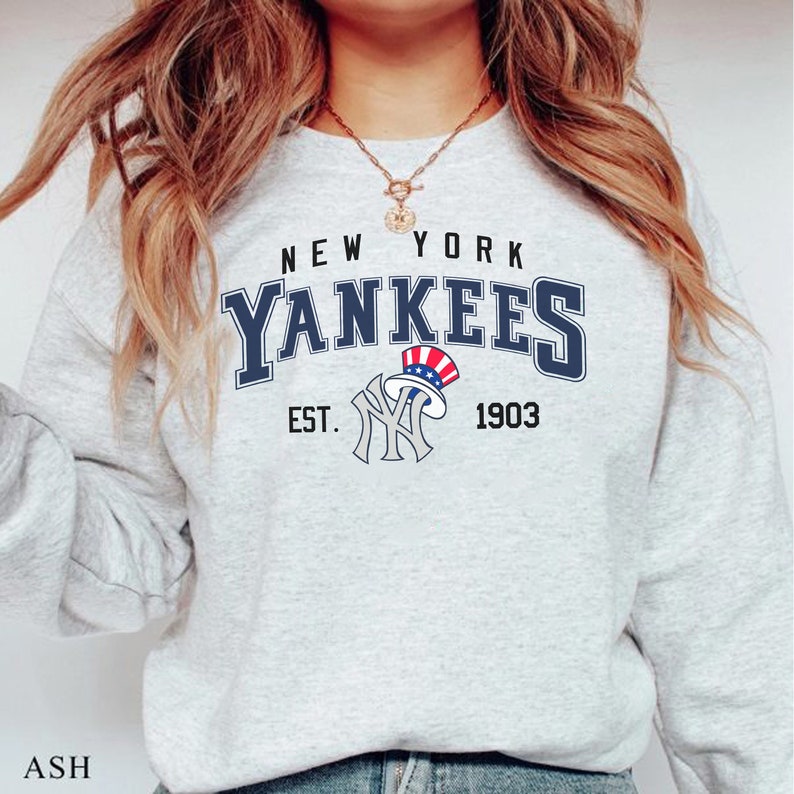 Vintage New York Yankees EST 1903 Sweatshirt, Baseball 2022 Shirt, MLB Vintage Tee, World Series, Unisex Shirt Sweater Hoodie Gifts for Fans - Image 2
