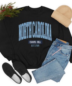 Vintage North Carolina Sweatshirt, North Carolina Fan Crewneck Sweatshirt, North Carolina Gift