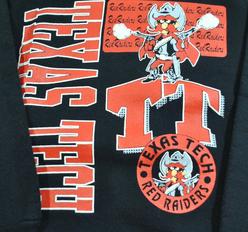 Vintage Texas Tech Red Raiders Logo Sweatshirt, Texas Football Shirt, Unisex Shirt Crewneck Hoodie - Image 2