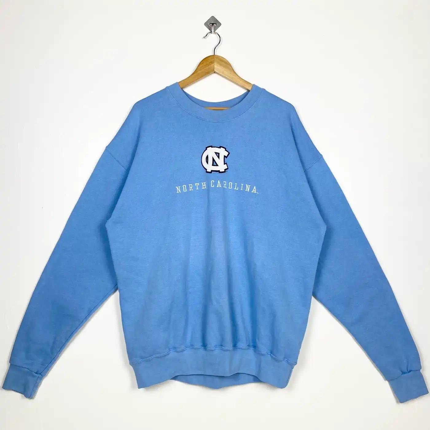 90S University Of North Carolina Tar Heels Sweatshirt Hoodie Football Game Day T-Shirt Lover