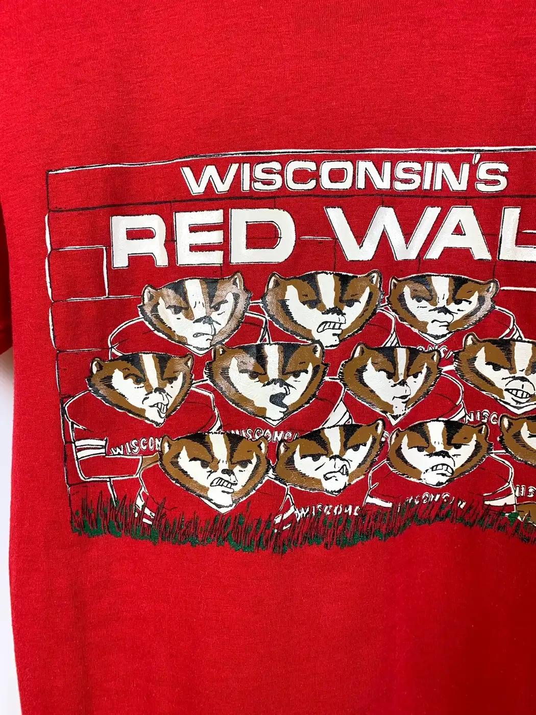 90S Vintage Style Wisconsin’S Badgers Red Wall Made In Usa T-Shirt Sweatshirt American Football Sweatshirt Sports Gifts - Image 2