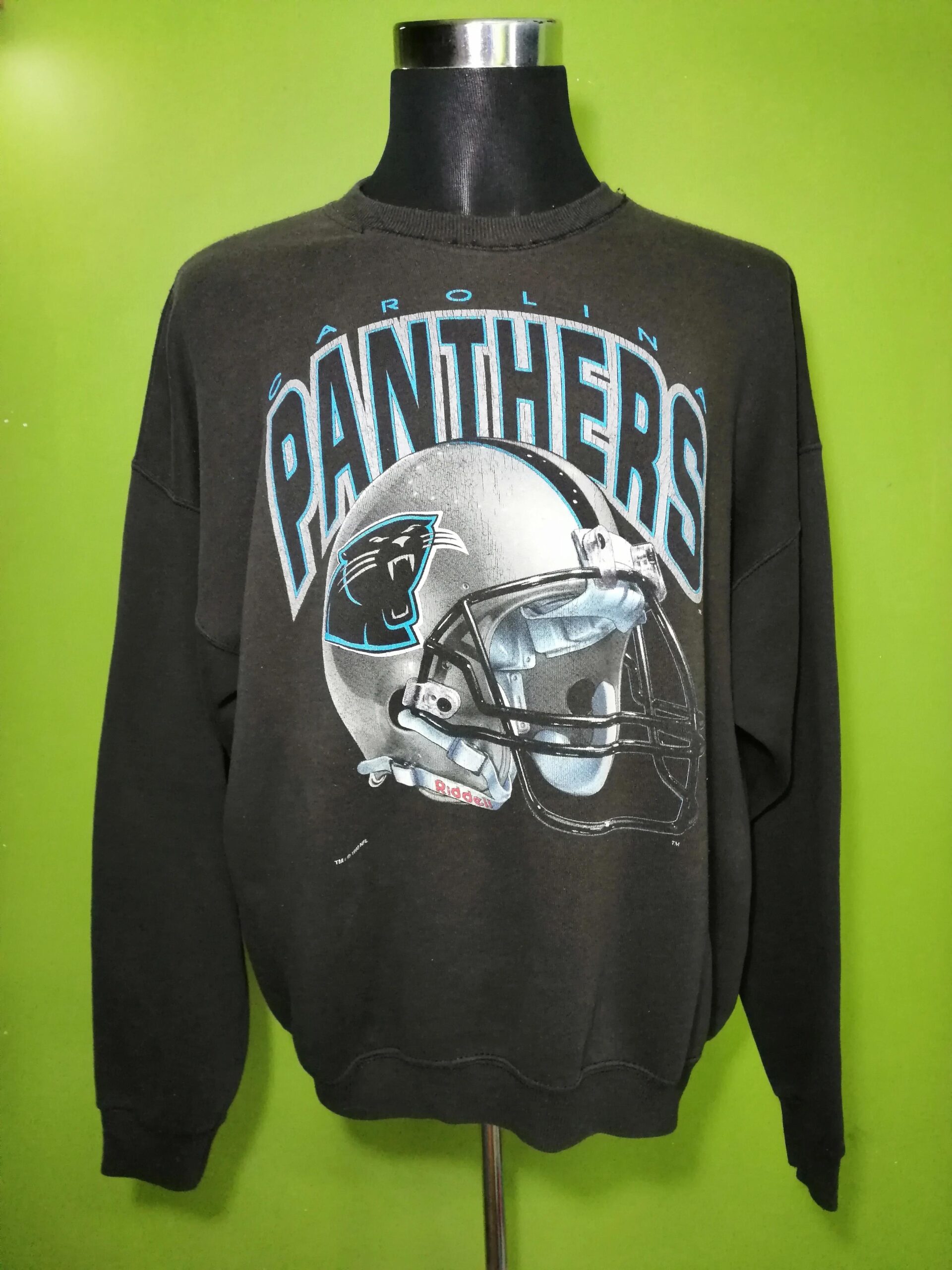 90s Carolina Panthers NFL Usa Sweatshirt T-shirt Ideal Gift for NFL Fans