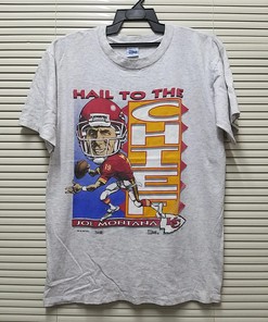 90s Joe Montana Chiefs NFL 1993 Sweatshirt T-shirt Ideal Gift for NFL Fans