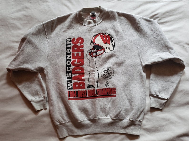Celebrate the Badgers' 1994 Rose Bowl Victory with a Vintage Football Fan Sweatshirt - Image 2