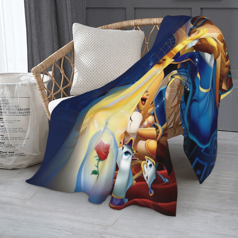 Custom Name Blanket with Disney Planes Print for Baby Room - Image 4