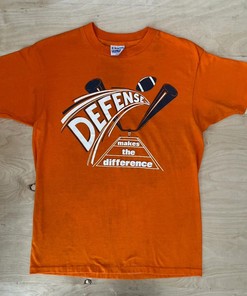 Defense Makes The Difference Football Vintage Style Sweatshirt T-shirt Ideal Gift for NFL Fans