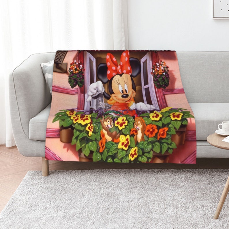 Disney Minnie Mouse Cartoon Throw Blanket - Personalized Gift for Birthday or Christmas - Image 3