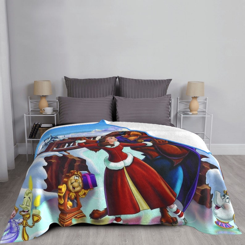 Disney Oswald The Lucky Rabbit Blanket - Soft Gift for Home Decor, Sofa, Bedding, Living Room - Image 4