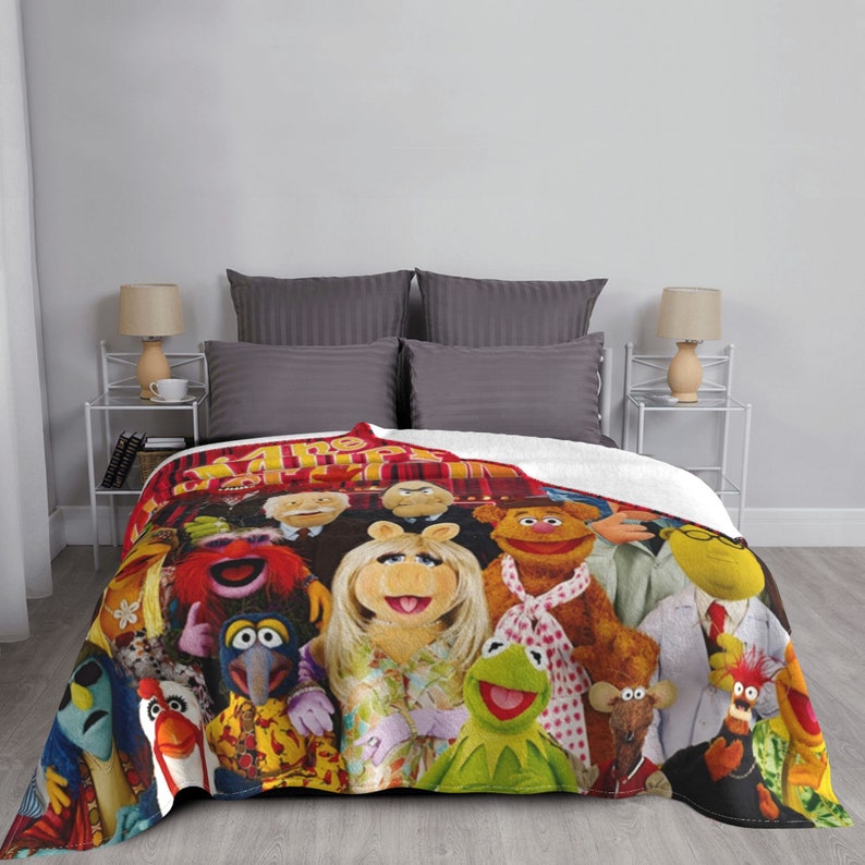 Disney Pinocchio Blanket - Soft Gift for Your Home Decoration, Sofa, Bedding or Living Room - Image 4