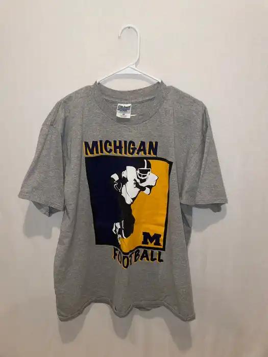 Get Vintage Style Michigan Football Ncaa Gear - T-Shirt, Sweatshirt, Hoodie