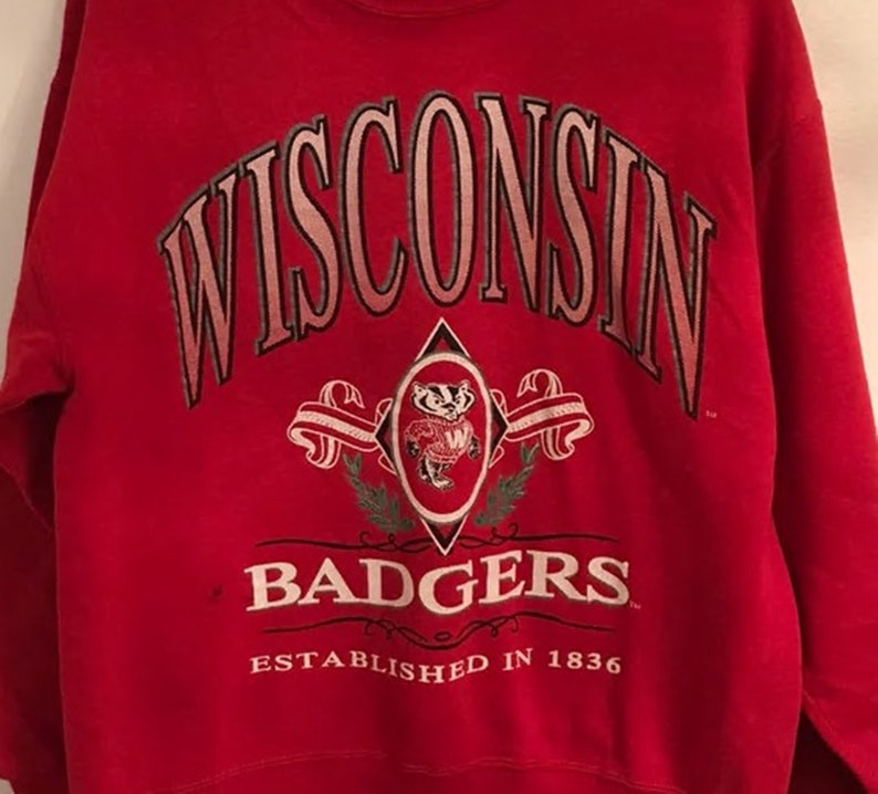 Get a Vintage 90s University of Wisconsin Badgers NCAA Gift Sweatshirt - Image 2