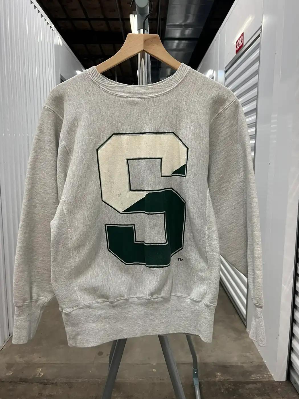 Michigan State Crewneck Sweatshirt Vintage Style Full-Size Gift For Ncaa Enthusiasts