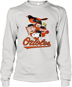 Mlb Baltimore Orioles Snoopy Charlie Brown Playing Baseball T-Shirt
