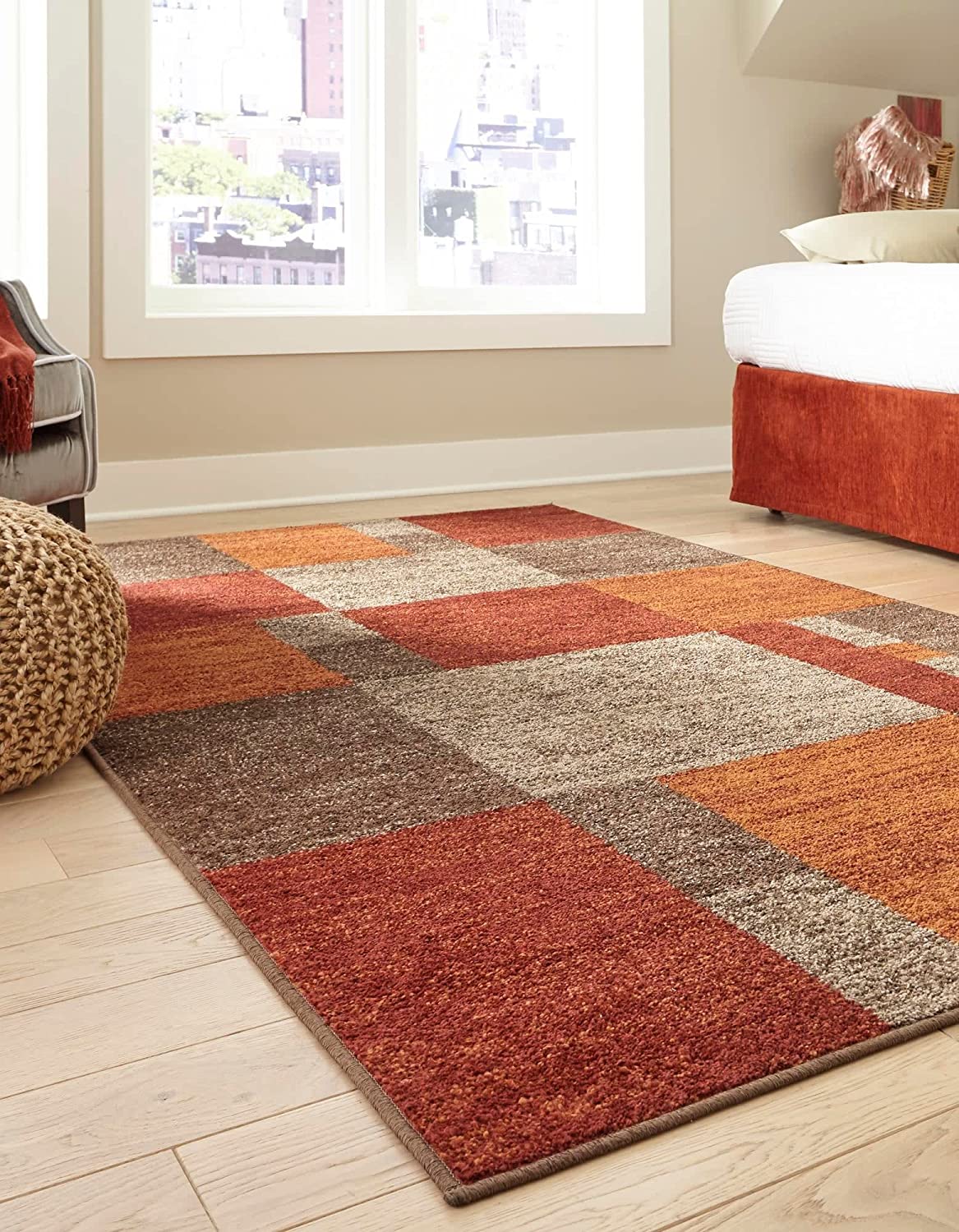 Modern Contemporary Casual Abstract Area Rug with Retro 70s Rug Look, Perfect for Autumn Collection