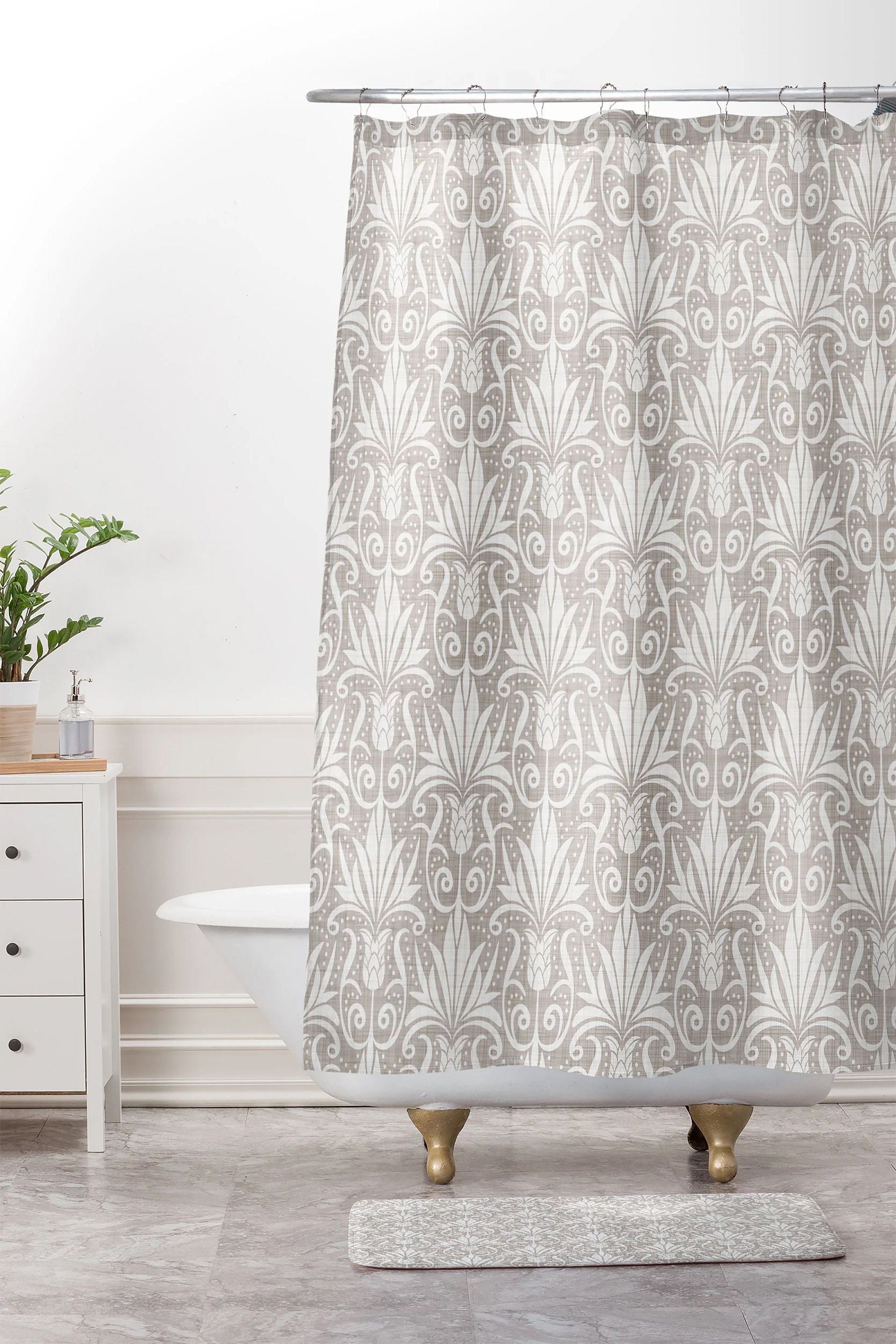 Neutral Traditional Shower Curtain with Beige Color for a Classic Bathroom Decor