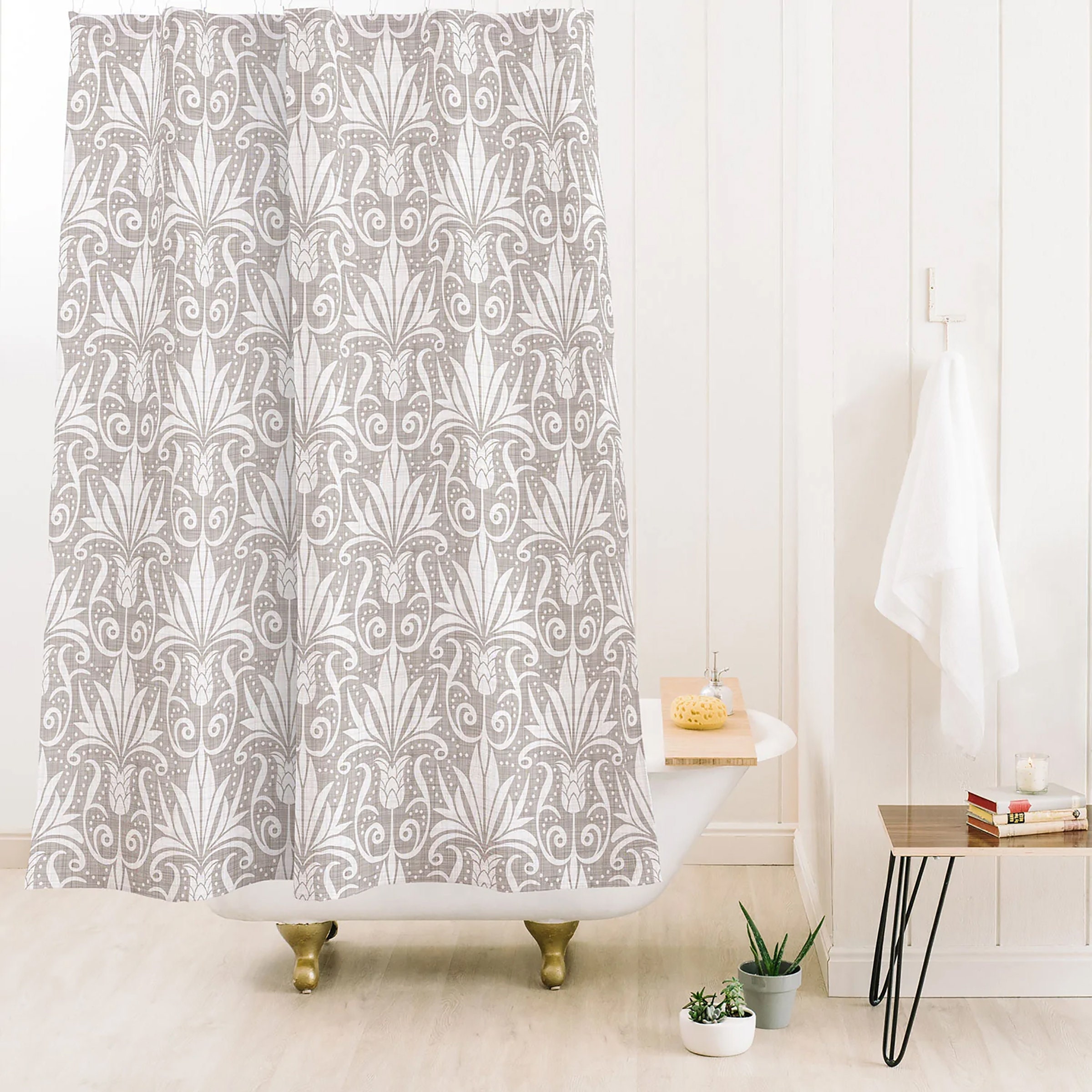 Neutral Traditional Shower Curtain with Beige Color for a Classic Bathroom Decor - Image 3