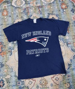 New England Patriots Vintage Style Hoodie Sweatshirt Ideal Gift for NFL Fans