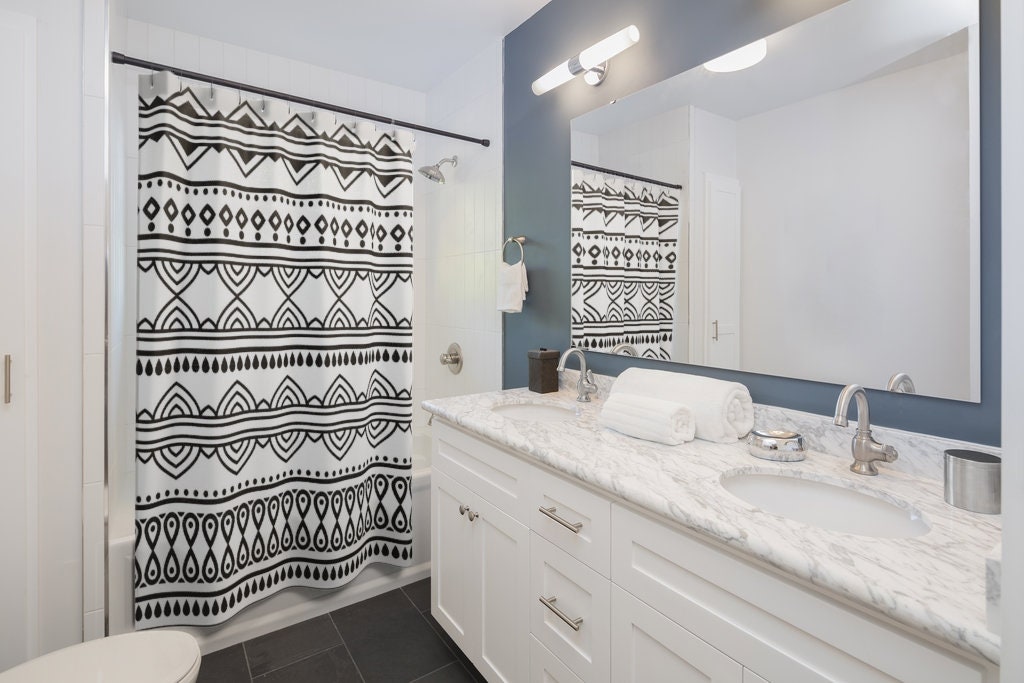 Nordic Style Bath Curtain with Black and White Line Art Decor, Boho Bathroom Decor, 71 x 71 inch Shower Curtain - Image 2