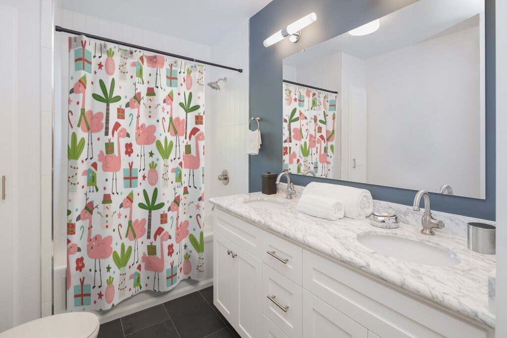 Pink Flamingo Christmas Shower Curtain, Retro holiday Decor for Funky Bath - Image 3