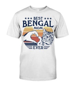 Playful Bengal Cat T-Shirt For Women - A Fun Way To Celebrate Your Wild-Looking Feline