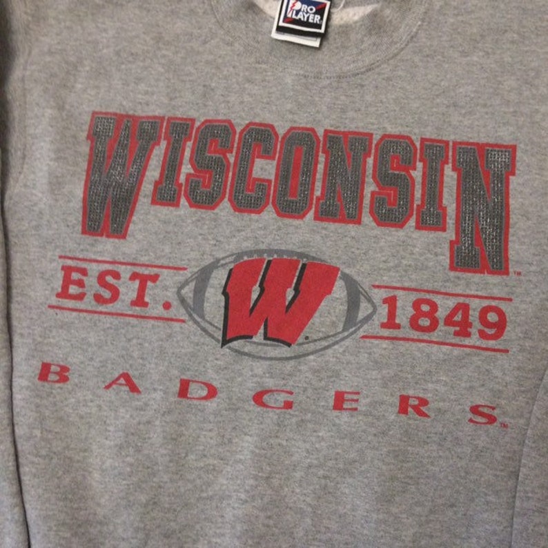 Pro Player Vintage Style Wisconsin Badgers Sweatshirt - 80s/90s NCAA Football - Image 2