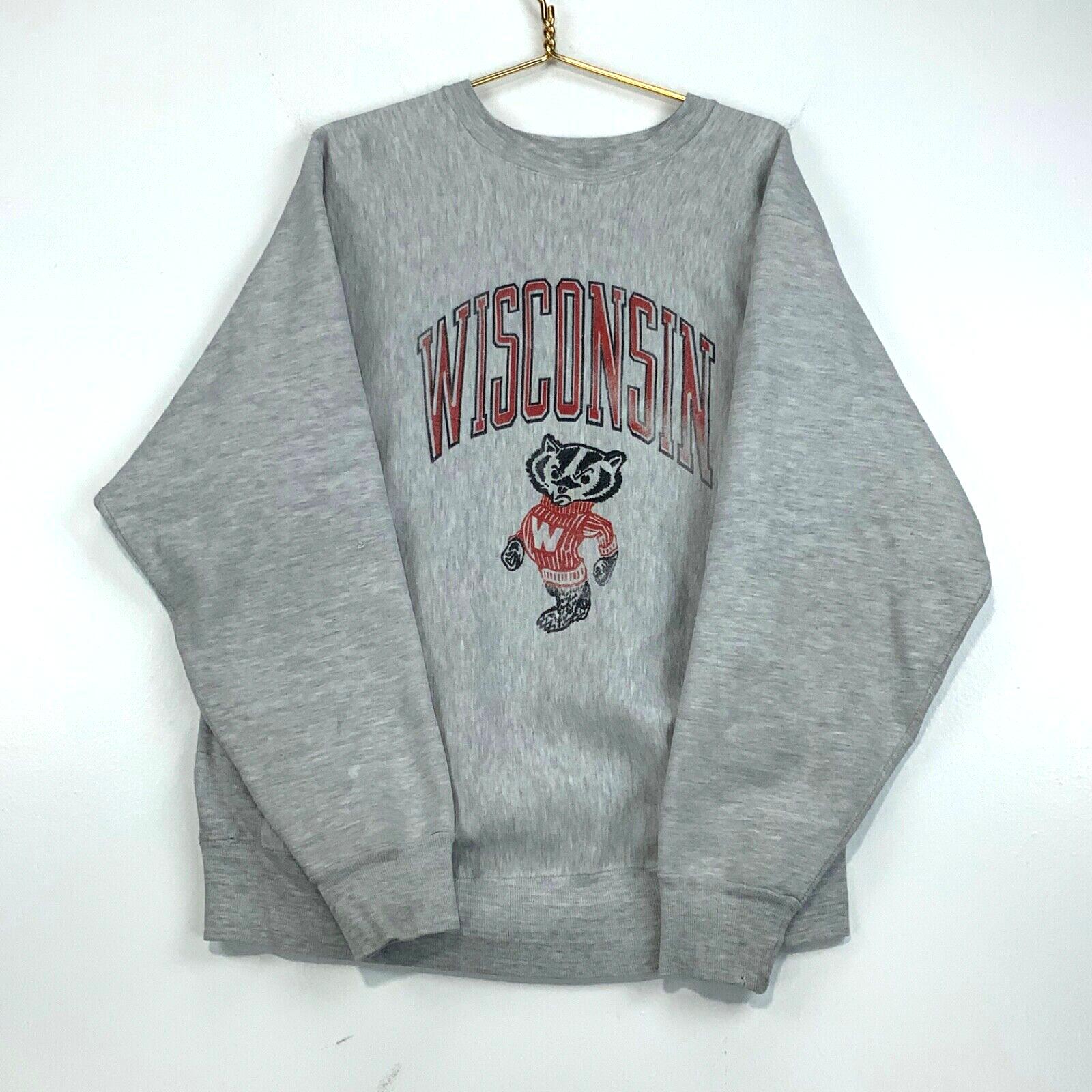 Red Crewneck Wisconsin Badgers Sweatshirt - Vintage Style NCAA Apparel