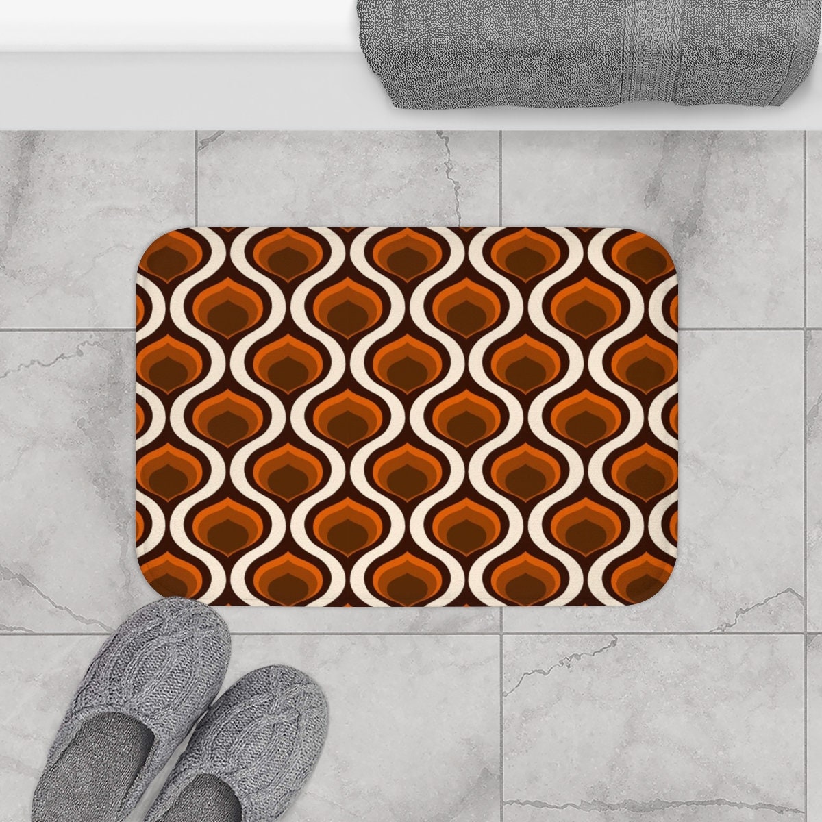 Retro 70s Bathroom Set, Waffle Weave Shower Curtain, Hand Towel, Bath Towel, Spa Wrap - Image 3