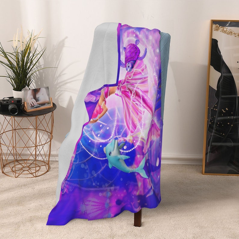 Sherpa Blanket for Living Room with TV Show Characters Perfect for Family Movie Night - Image 4