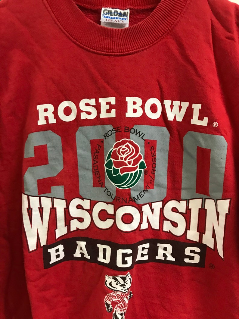 Show Your Support for Wisconsin Badgers with Vintage Style 2000 Rose Bowl Sweatshirt Bundle, NCAA Fan Gift - Image 2