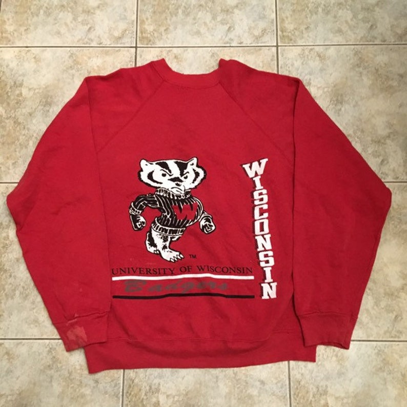 Show Your Support with Wisconsin Badgers Vintage Style Sweatshirt Bundle, NCAA Fan Gift